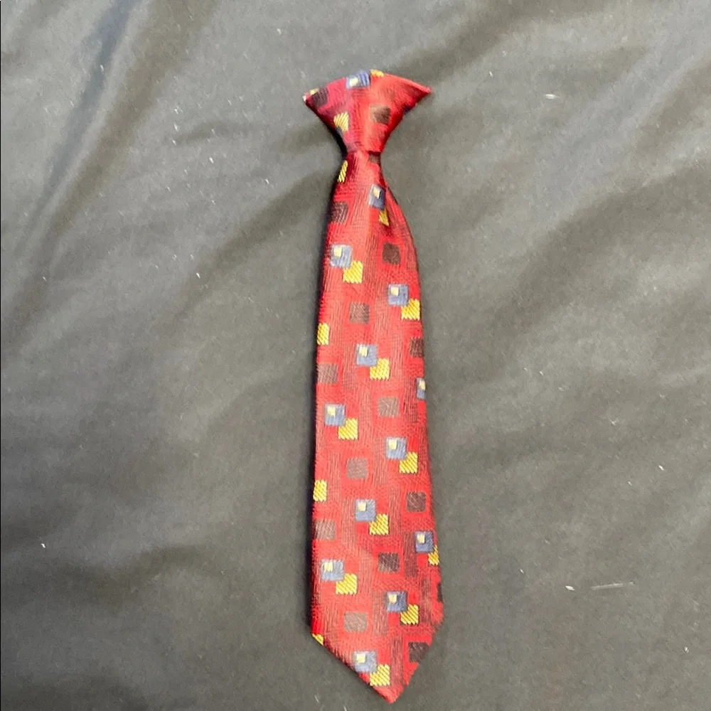 Kids Red Geometric Patterned Tie